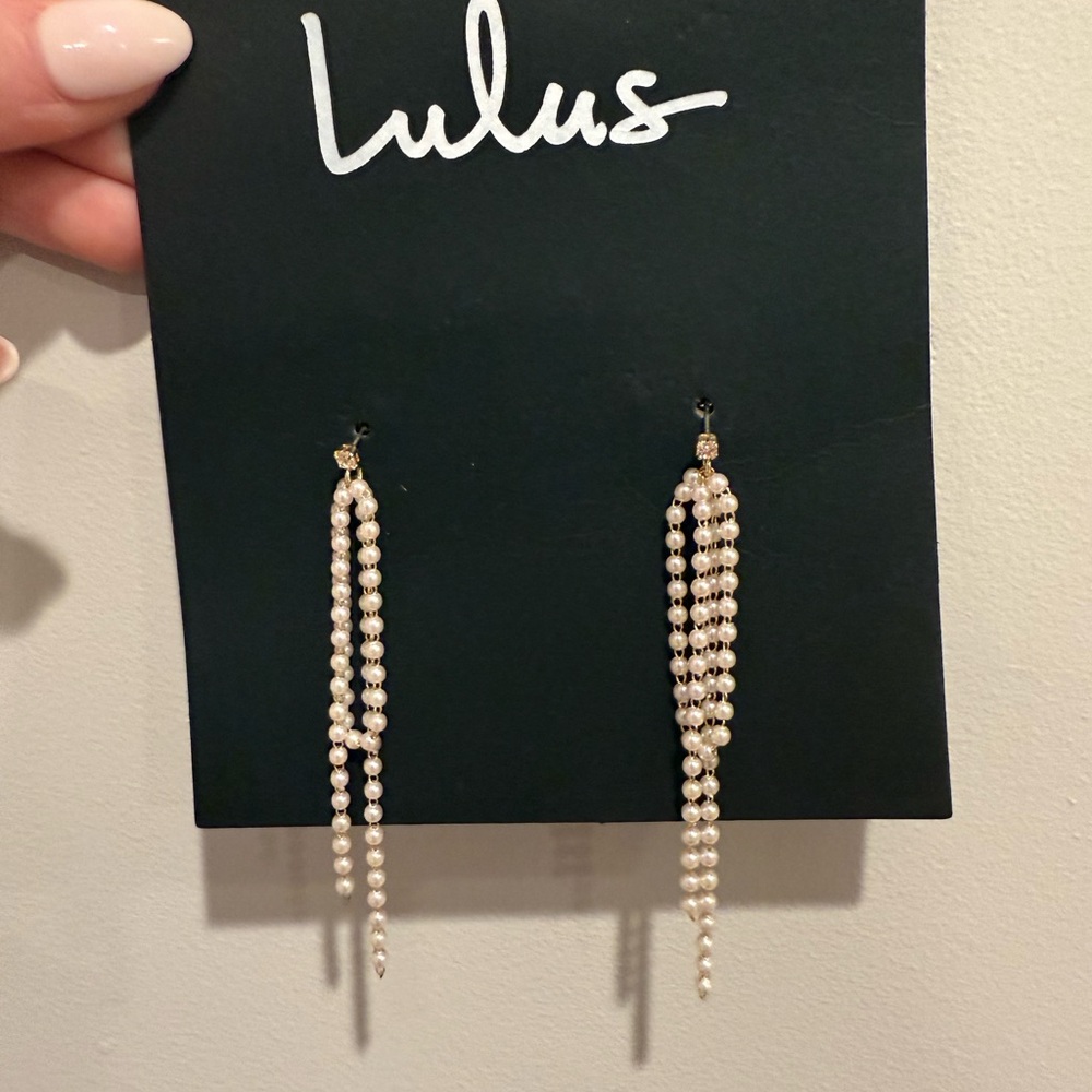 Lulu's Gold and White Modern Earrings - Picture 2 of 3